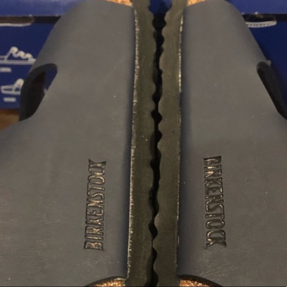 BIRKENSTOCK: REAL V. FAKE PART IV - Picture 10 of 16